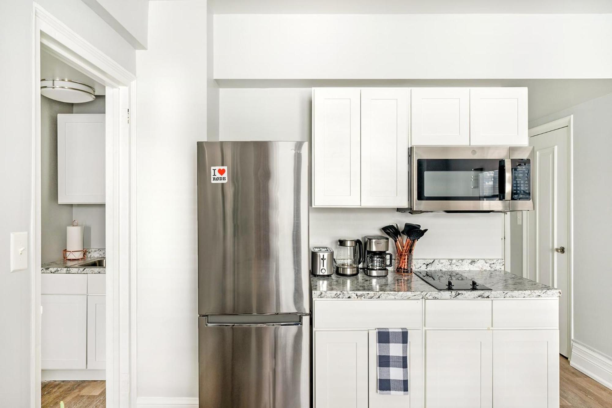 73-406 New 1br 1bth Uws Doorman Gym *